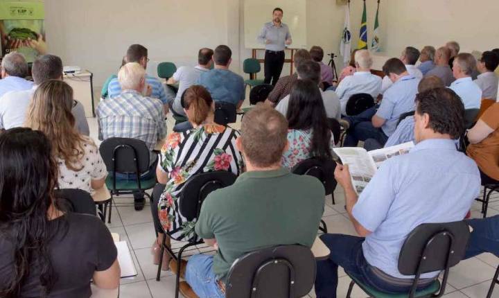 Apucarana recebe encontro regional para discutir desenvolvimento rural no Vale do Ivaí
