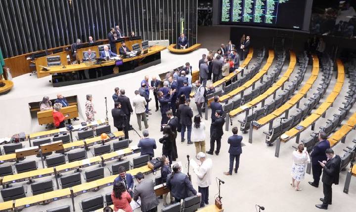 Câmara pode votar na próxima semana projetos ligados à saúde