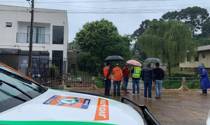 Chuvas deixam mais de 70 municípios do Paraná em situação de emergência