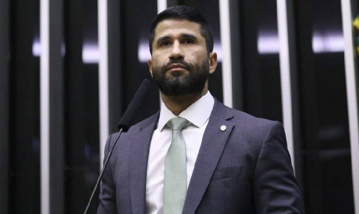 Comissão aprova proposta que reconhece certificação de bombeiro mergulhador