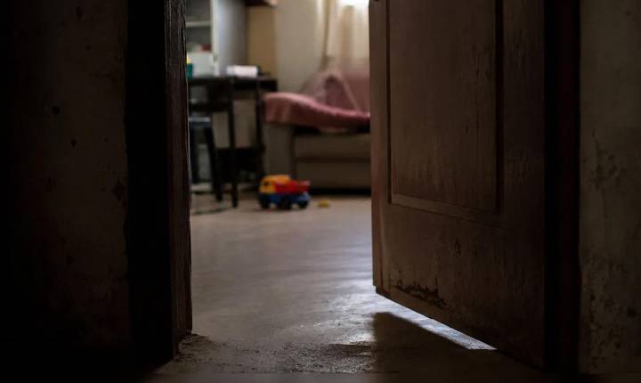 Conselho Tutelar encontra criança sozinha em casa e mulher é detida em Ivaiporã