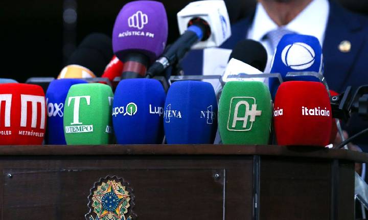 Eleições: jornalistas sofreram mais de 14 mil ataques em redes sociais