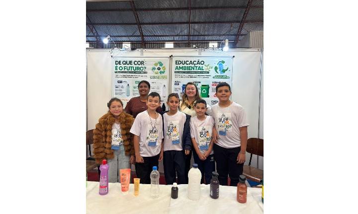 Escola John Kennedy conquista 1º lugar em evento científico da UFPR