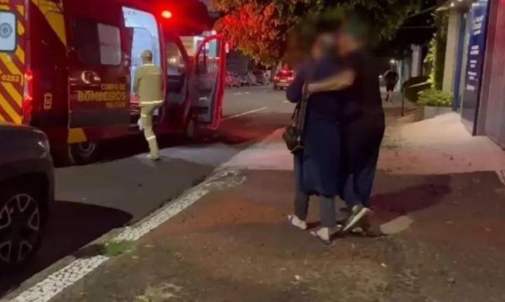 Homem de 42 anos é esfaqueado nas costas dentro de apartamento em Cascavel