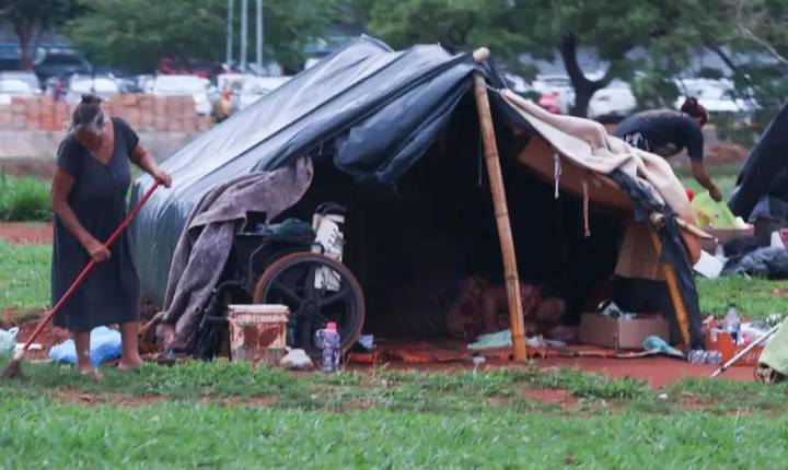 IBGE anuncia primeiro censo da população em situação de rua para 2028