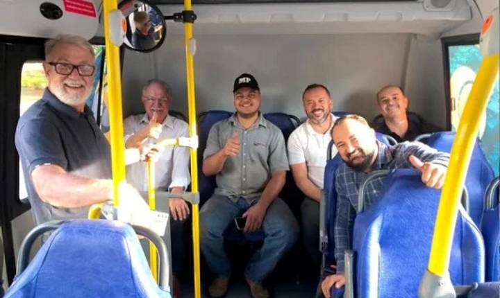 Jandaia do Sul inicia transporte coletivo gratuito com duas linhas e ônibus novos