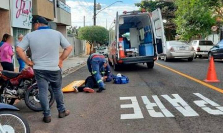 Motociclista fica ferido após colisão com caminhão em Jandaia do Sul