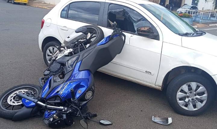 Motociclista fica ferido após colisão com Volkswagen Gol em Jandaia do Sul