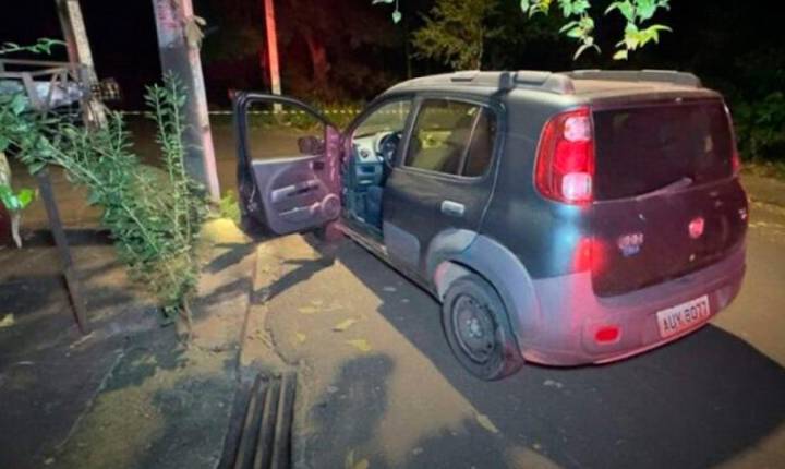 Motorista de aplicativo é morto a tiros dentro de carro em Marialva