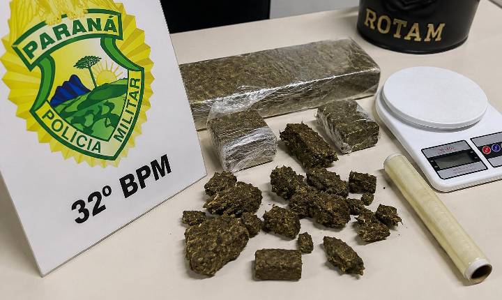 Pai denuncia filho e Polícia Militar apreende mais de 300 gramas de maconha em Mandaguari