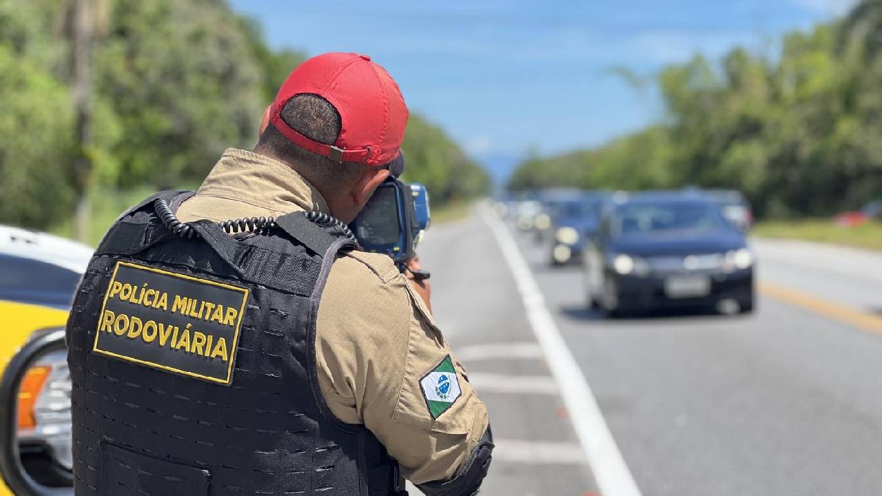 Polícia Rodoviária reforça fiscalização nas estradas do Paraná durante feriado de Corpus Christi