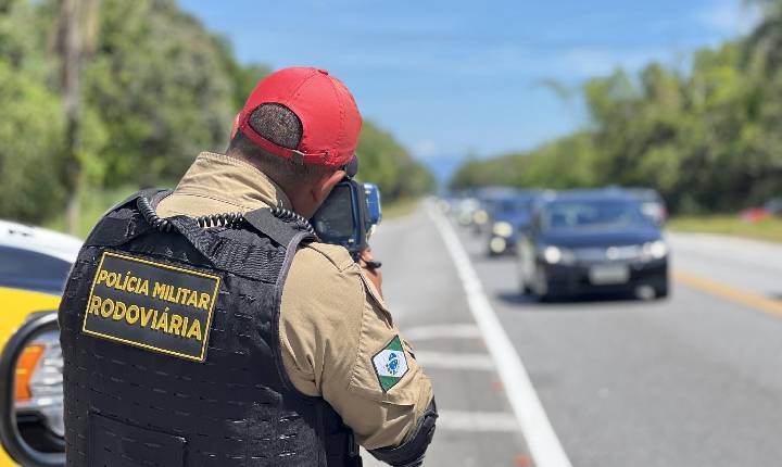 Polícia Rodoviária reforça fiscalização nas estradas do Paraná durante feriado de Corpus Christi