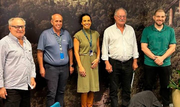 Prefeito de Jandaia discute com a Rumo construção de passagem no trevo do Panela de Pedra