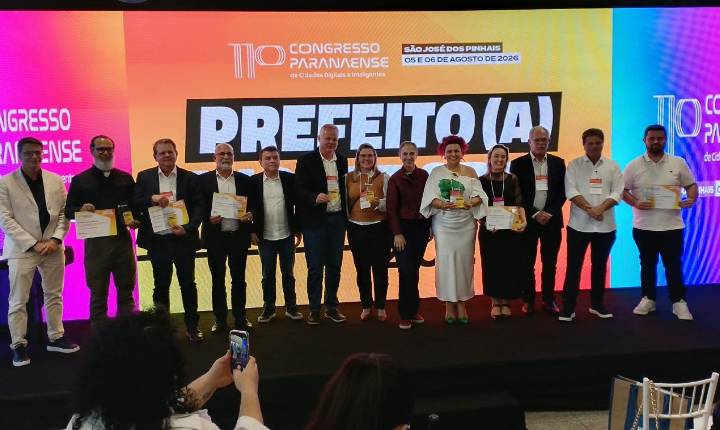 Prefeito Ditão Pupio recebe Prêmio Prefeito Inovador 2026 em congresso estadual