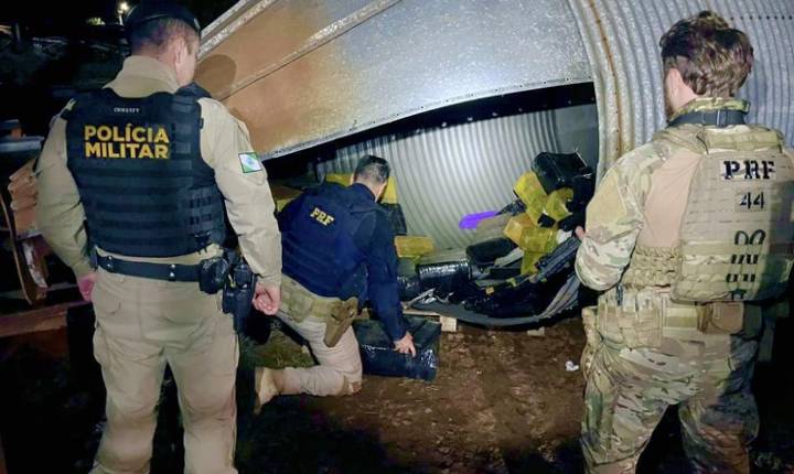 PRF e PM estouram depósito com mais de duas toneladas de drogas no Paraná