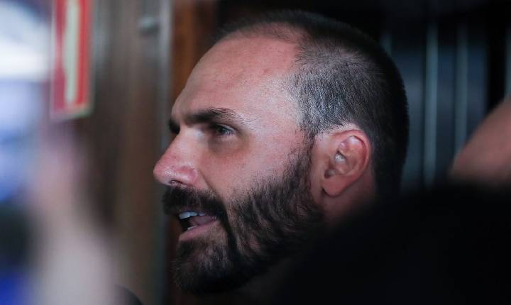 Primeira Turma do STF mantém condenação de Eduardo Bolsonaro 