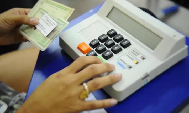 Regularização do título eleitoral vai até o dia 6 de maio