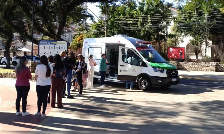 Vacinação no feriado prolongado alcança mais de 460 pessoas em Apucarana
