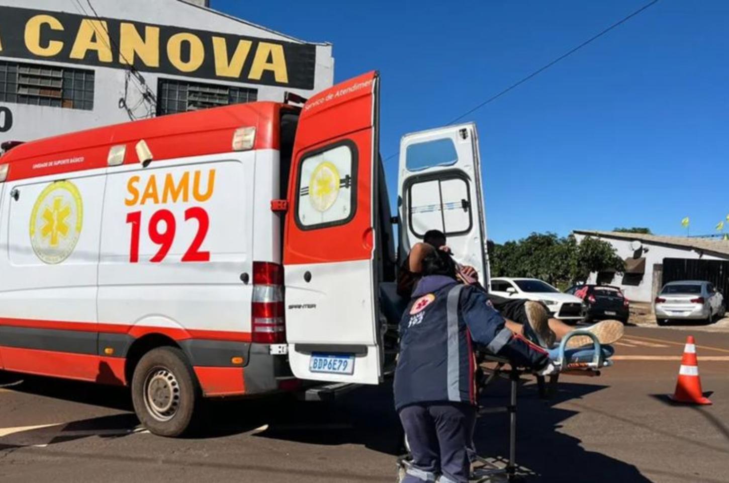 Casal fica ferido em colisão entre motos no Jardim Apucarana