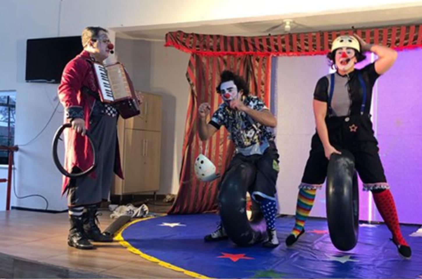 Centro Cultural de Jandaia do Sul recebeu atração circense nesta segunda-feira (30)