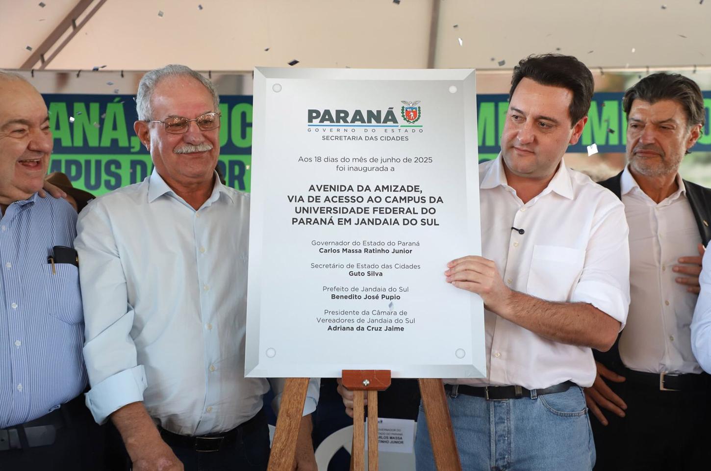 Governador assina ordem de serviço para construção de sede da UFPR em Jandaia do Sul