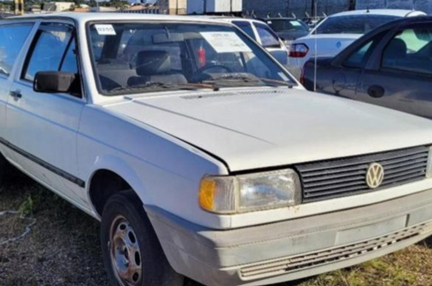 Governo do Paraná vai leiloar 306 veículos a partir de julho; lances começam em R$ 711