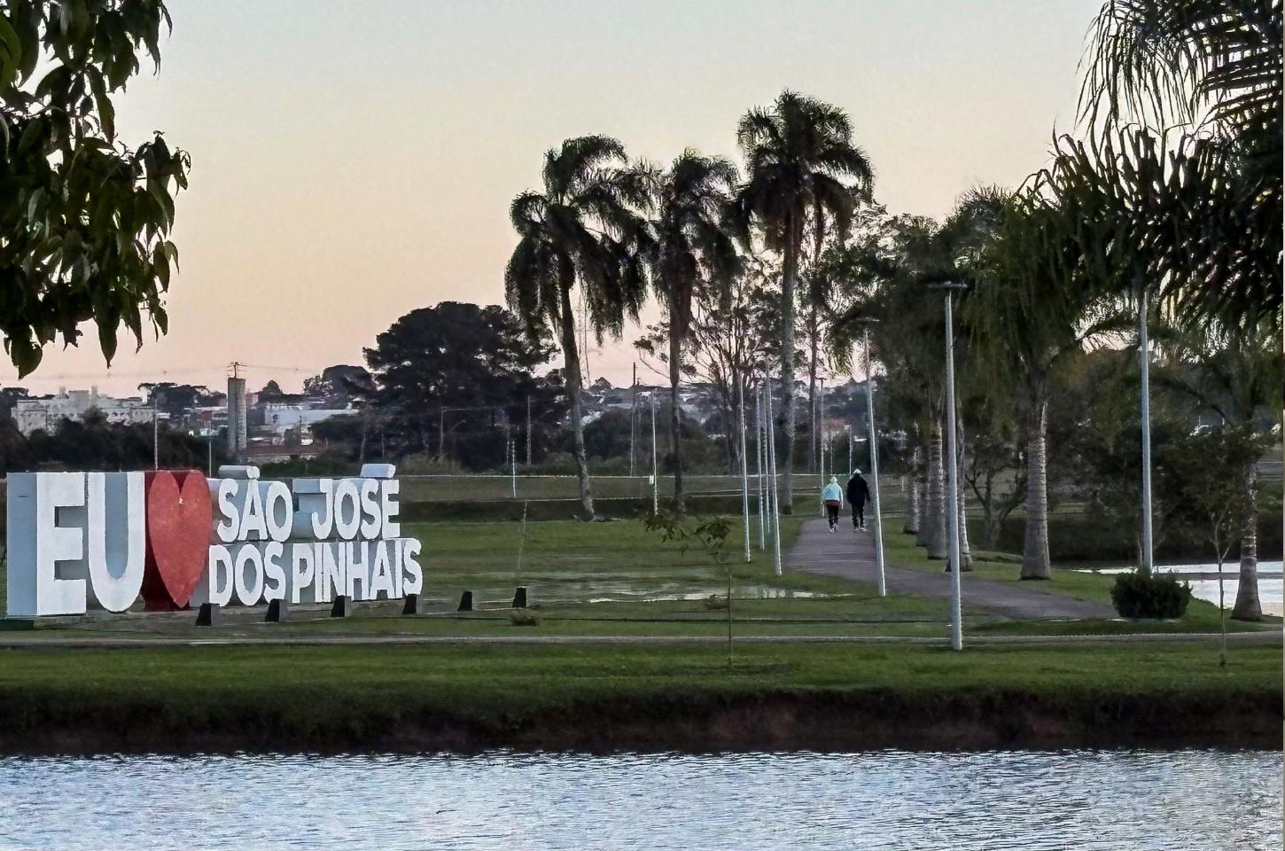 Menor temperatura do ano e 15 estações com números negativos: terça-feira tem recordes de frio