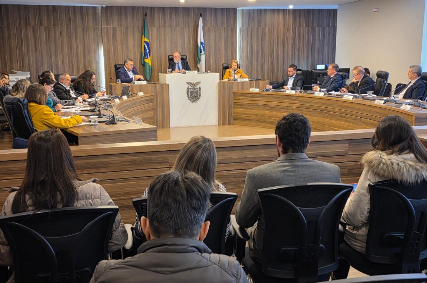 Saúde apresenta ações de combate aos vírus respiratórios e metas alcançadas na Alep
