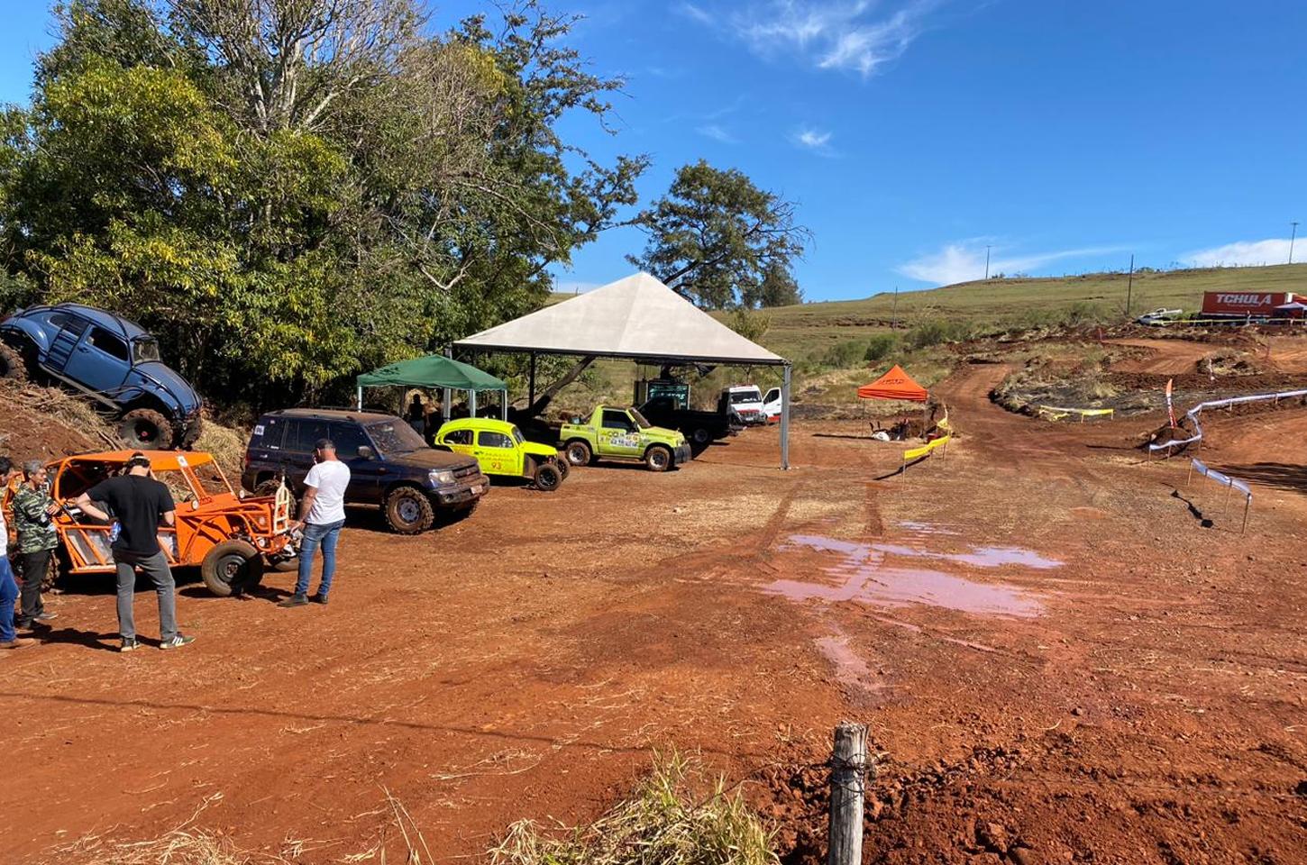 3ª Etapa da Copa Paranaense “Us Pédi Barro” agita Jandaia do Sul com adrenalina e solidariedade