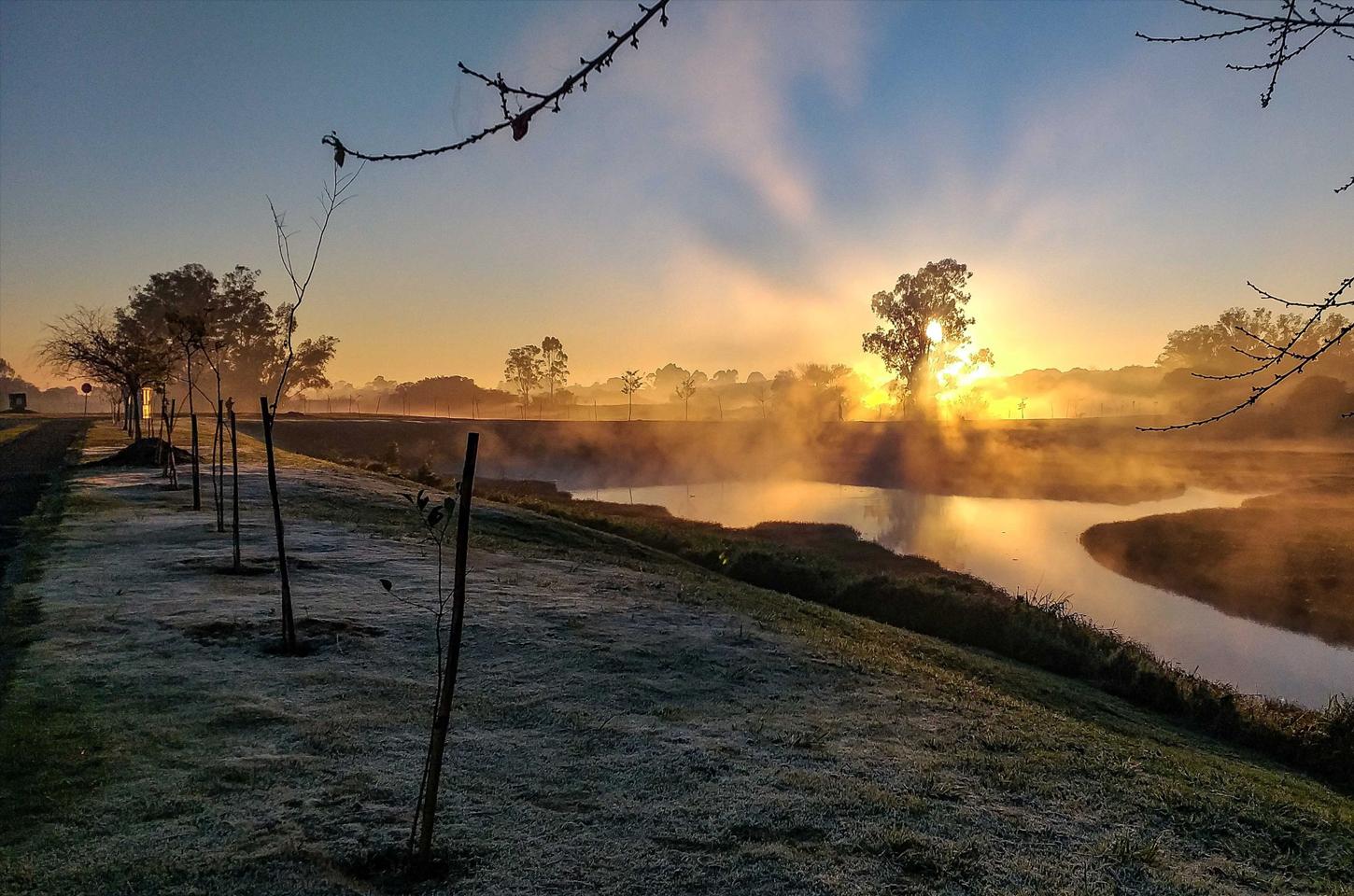 Cidades perto de 0ºC e sensação térmica negativa: frio volta ao Paraná e só vai embora na sexta