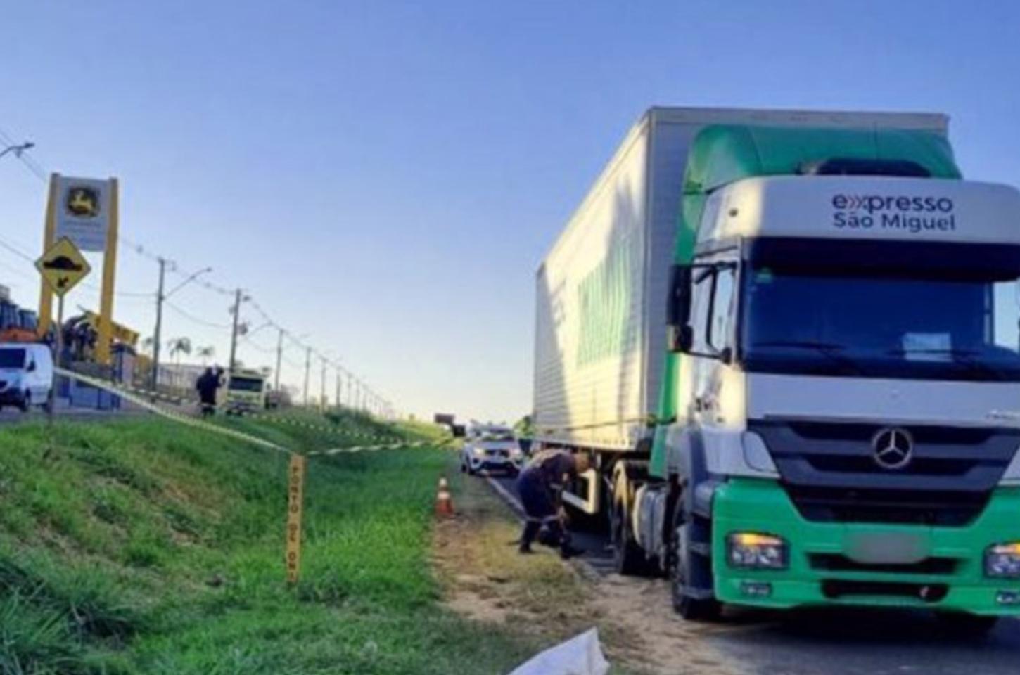 Motociclista desaparece após acidente na PR-444 em Mandaguari e corpo é encontrado preso em caminhão no contorno de Marialva