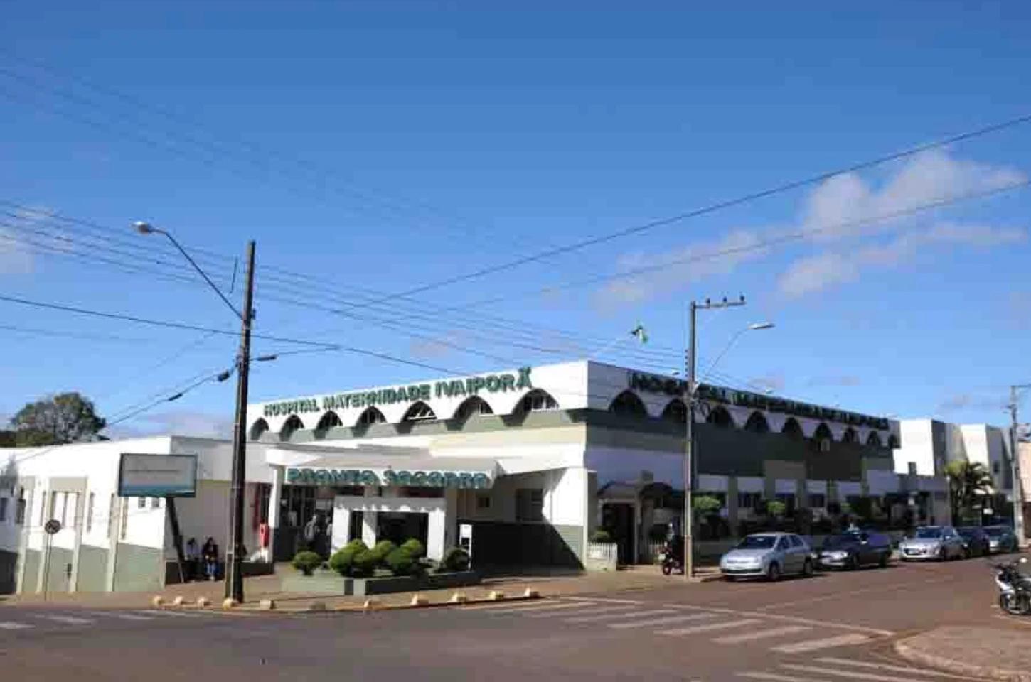 Motociclista fica ferido em colisão com carro no centro de Ivaiporã