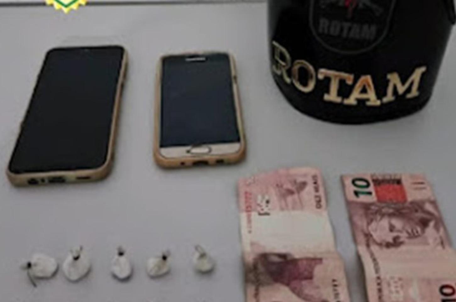ROTAM prende dois por tráfico de drogas em São João do Ivaí