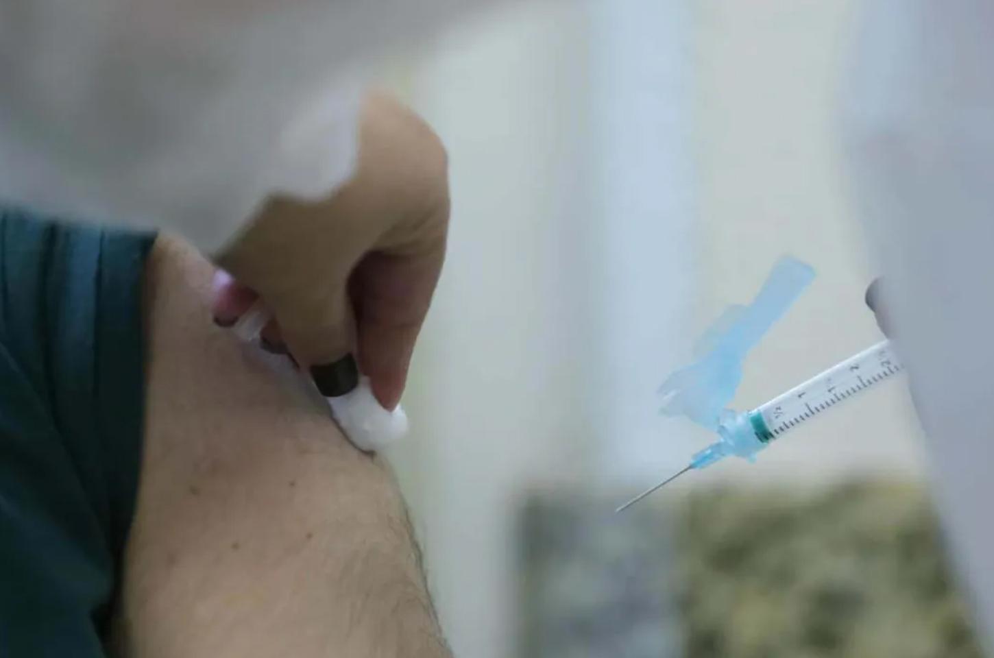 Uma em cada três pessoas está vacinada contra gripe na região