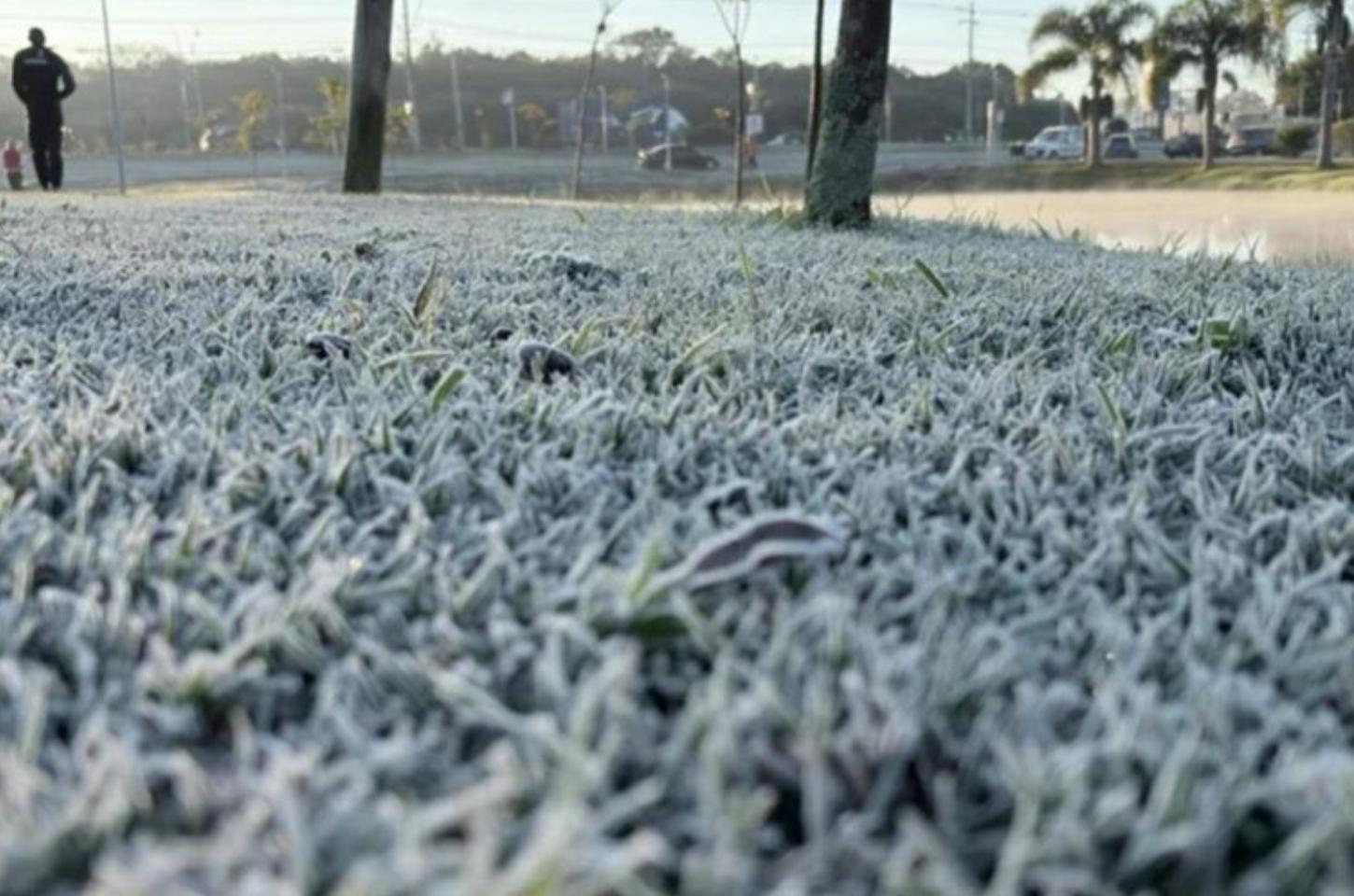 Calor intenso antecede chegada de frente fria no Paraná