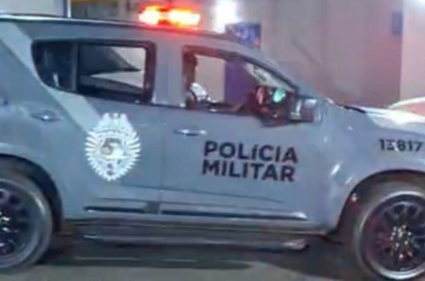 Homem é preso pela PM após ser localizado em casa com mandado de prisão aberto