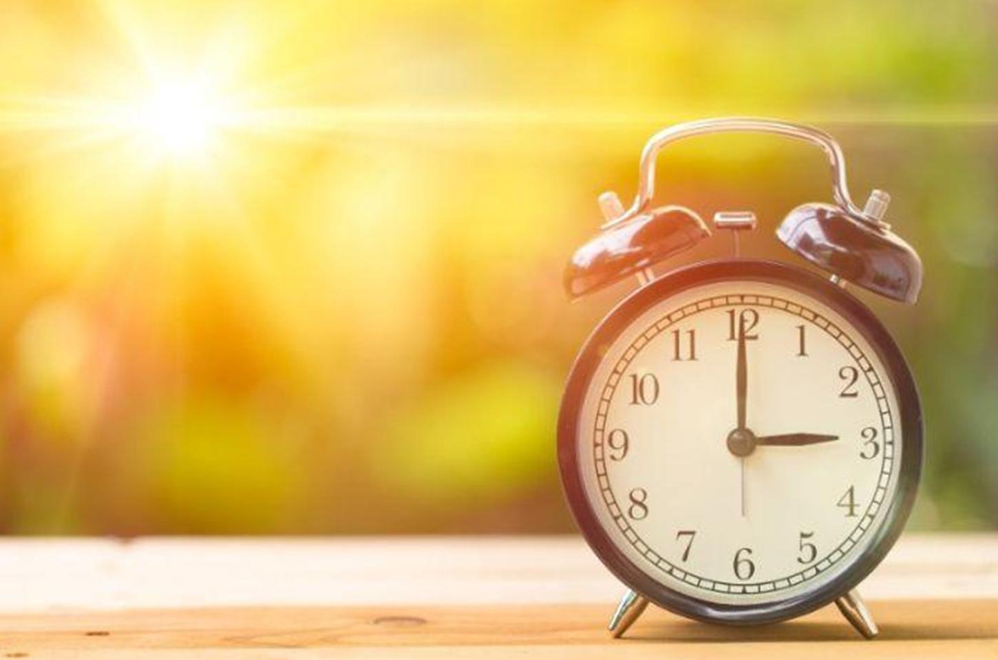Horário de verão 2025/2026 volta: o que muda, quando começa
