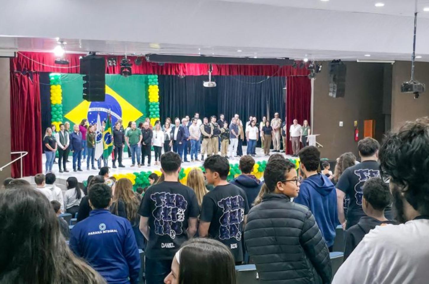 Jandaia do Sul abre oficialmente a Semana da Pátria com solenidade cívica