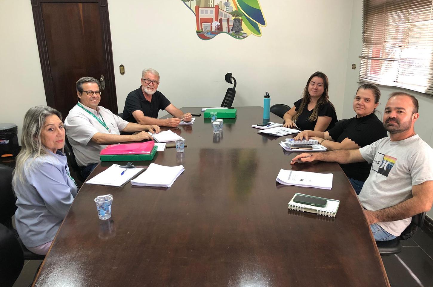 Prefeitura de Jandaia do Sul recebe equipe da 16ª Regional de Saúde para tratar do projeto Mais Saúde no Campo