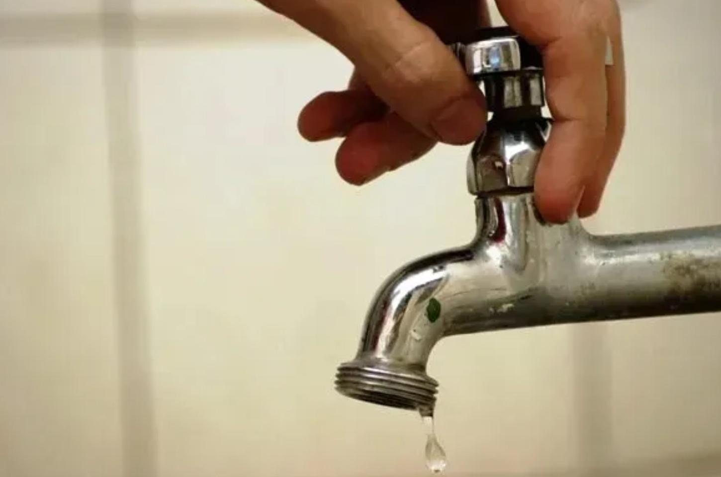 Rompimento em adutora compromete abastecimento de água em Jandaia do Sul