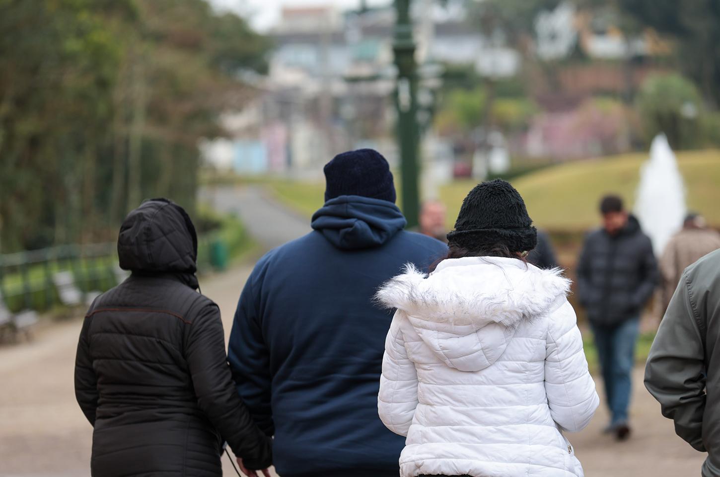 Após temporais, chuva dá trégua e volta na quinta