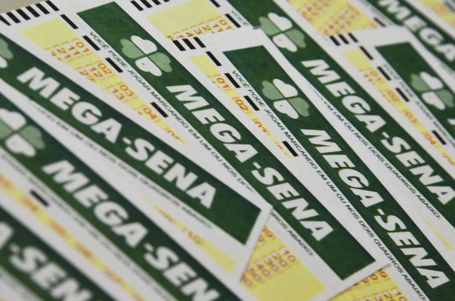 Mega-Sena acumula e prêmio principal vai para R$ 40 milhões