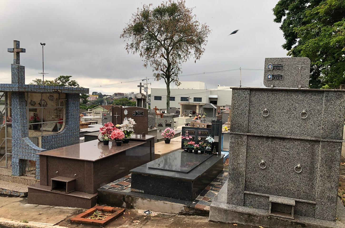Reformas e pinturas em túmulos devem ser concluídas até o dia 24 de outubro