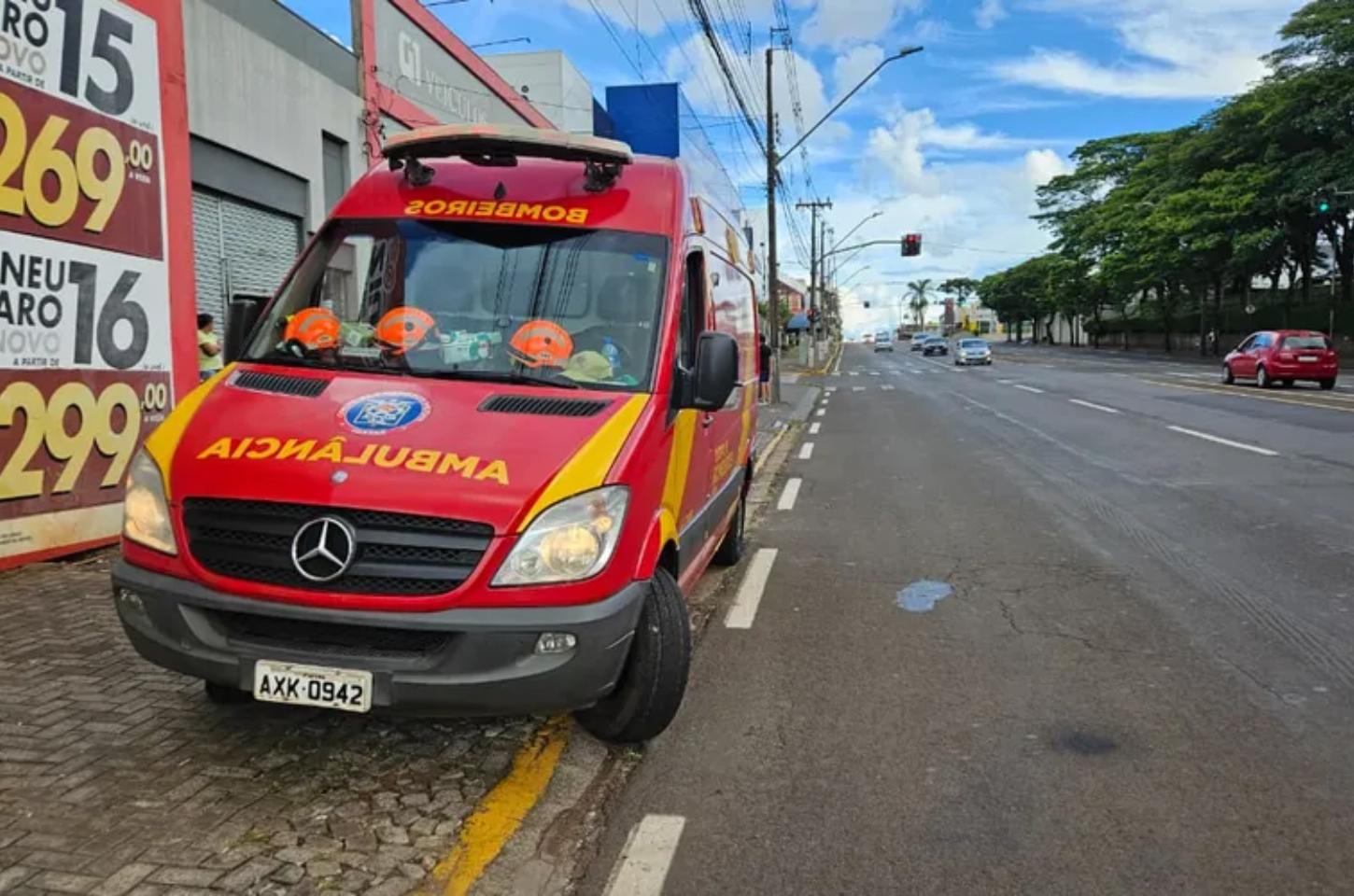 Acidente deixa motociclista de 21 anos ferido na Avenida Minas Gerais