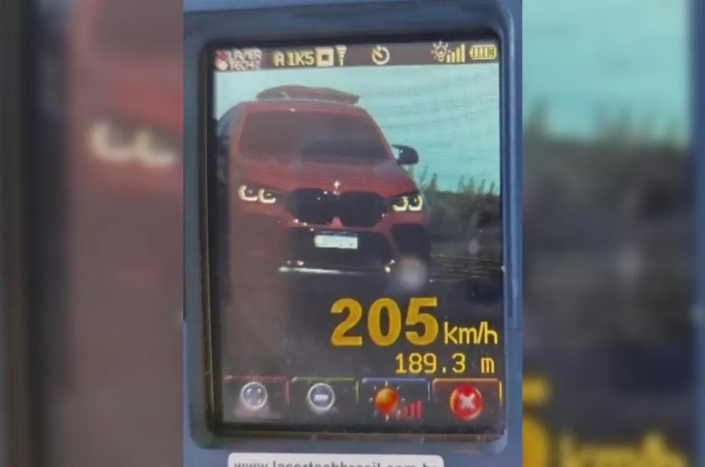 BMW é flagrada a 205 km/h na BR-163; motorista terá CNH suspensa