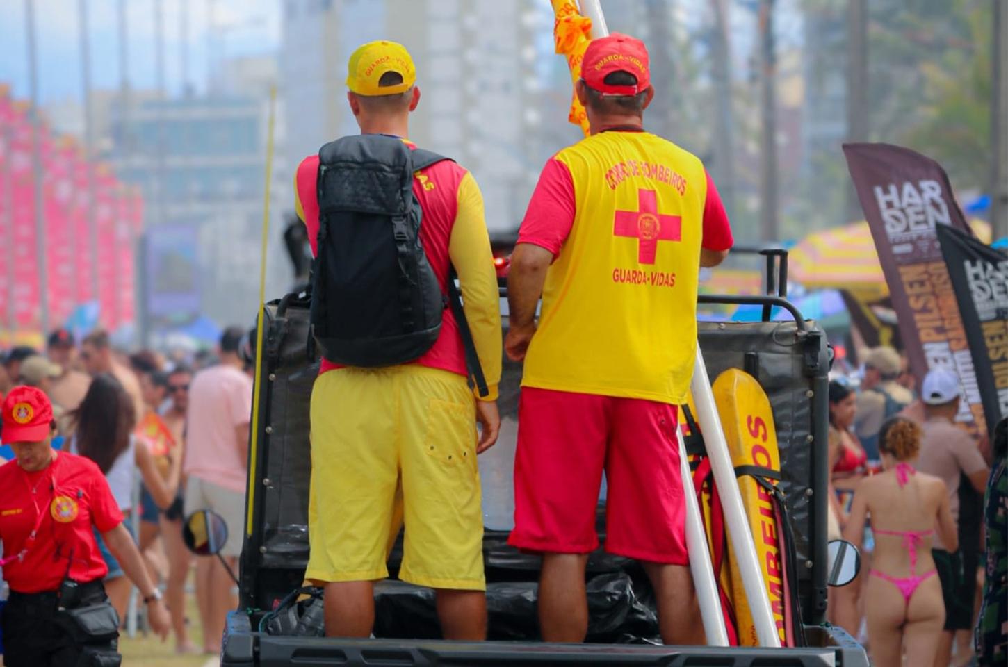 Corpo de Bombeiros faz mais de 17 mil atendimentos no fim de semana no Litoral