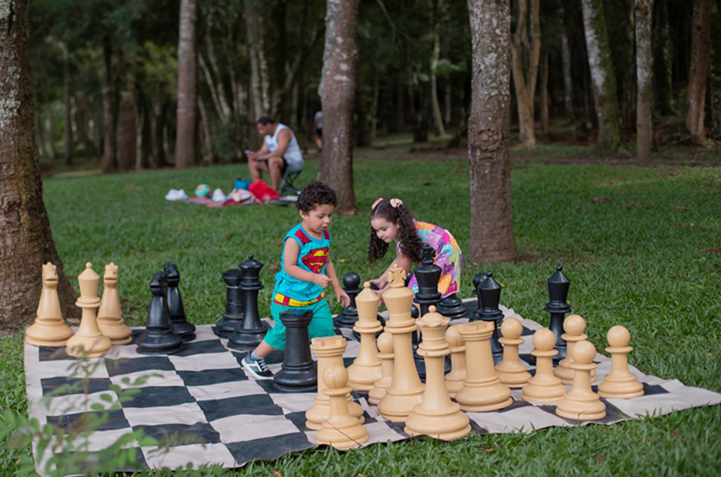 Equipe da Prefeitura se prepara para o Verão Curitiba 2026, que vai promover lazer e diversão em sete parques da cidade