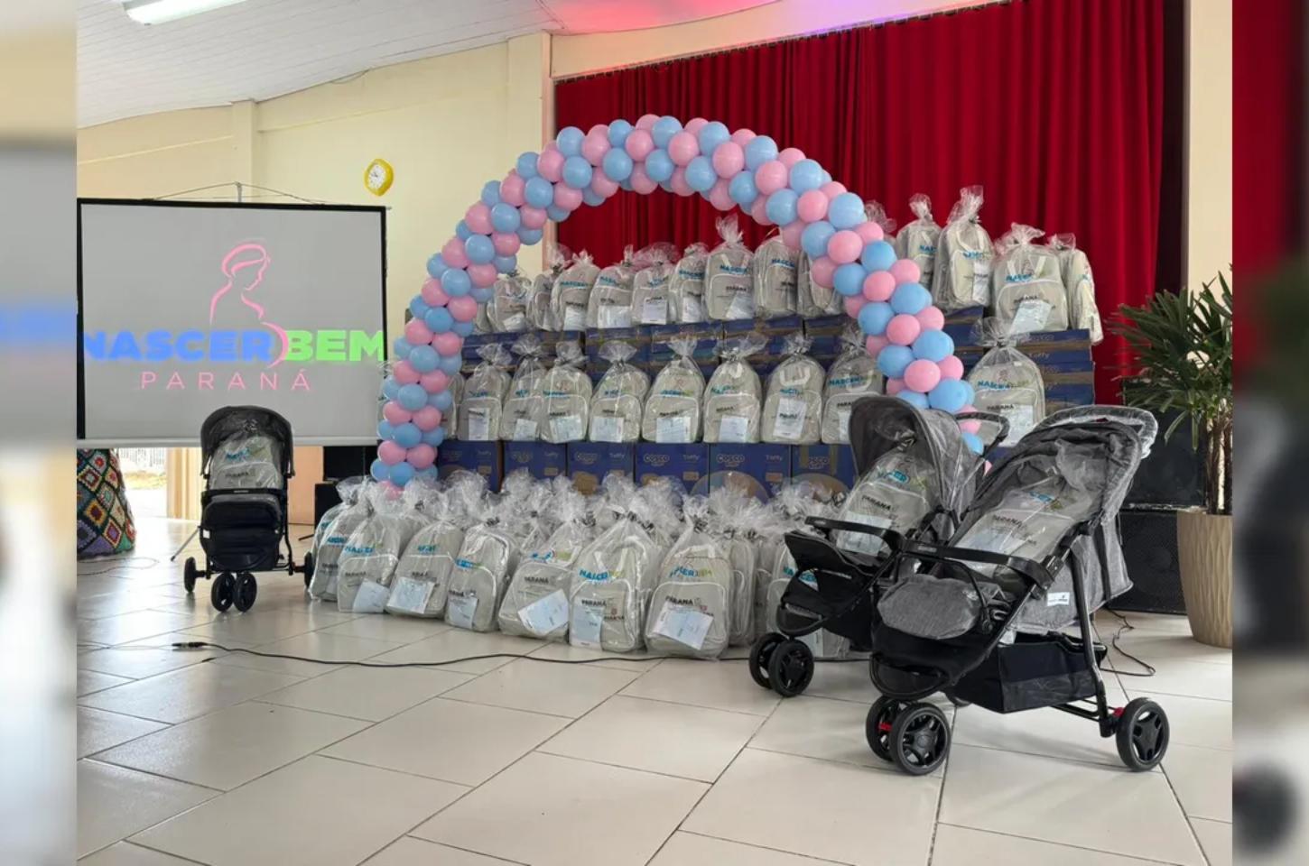 Governo do Paraná entrega 174 kits para gestantes no Vale do Ivaí