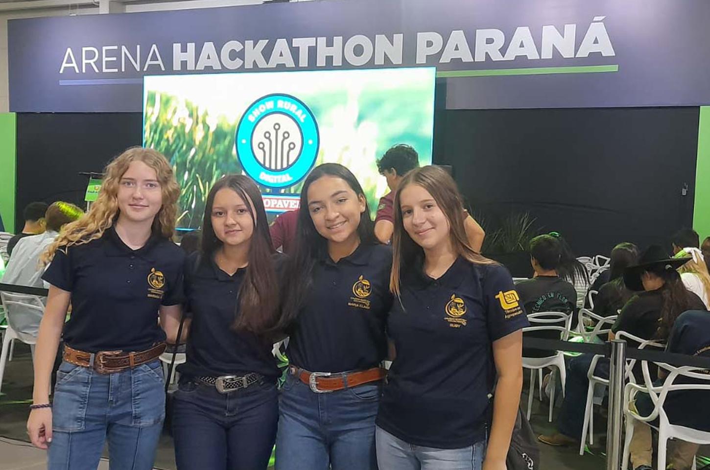 Colégios agrícolas do Estado levam 1,5 mil estudantes ao primeiro dia do Show Rural