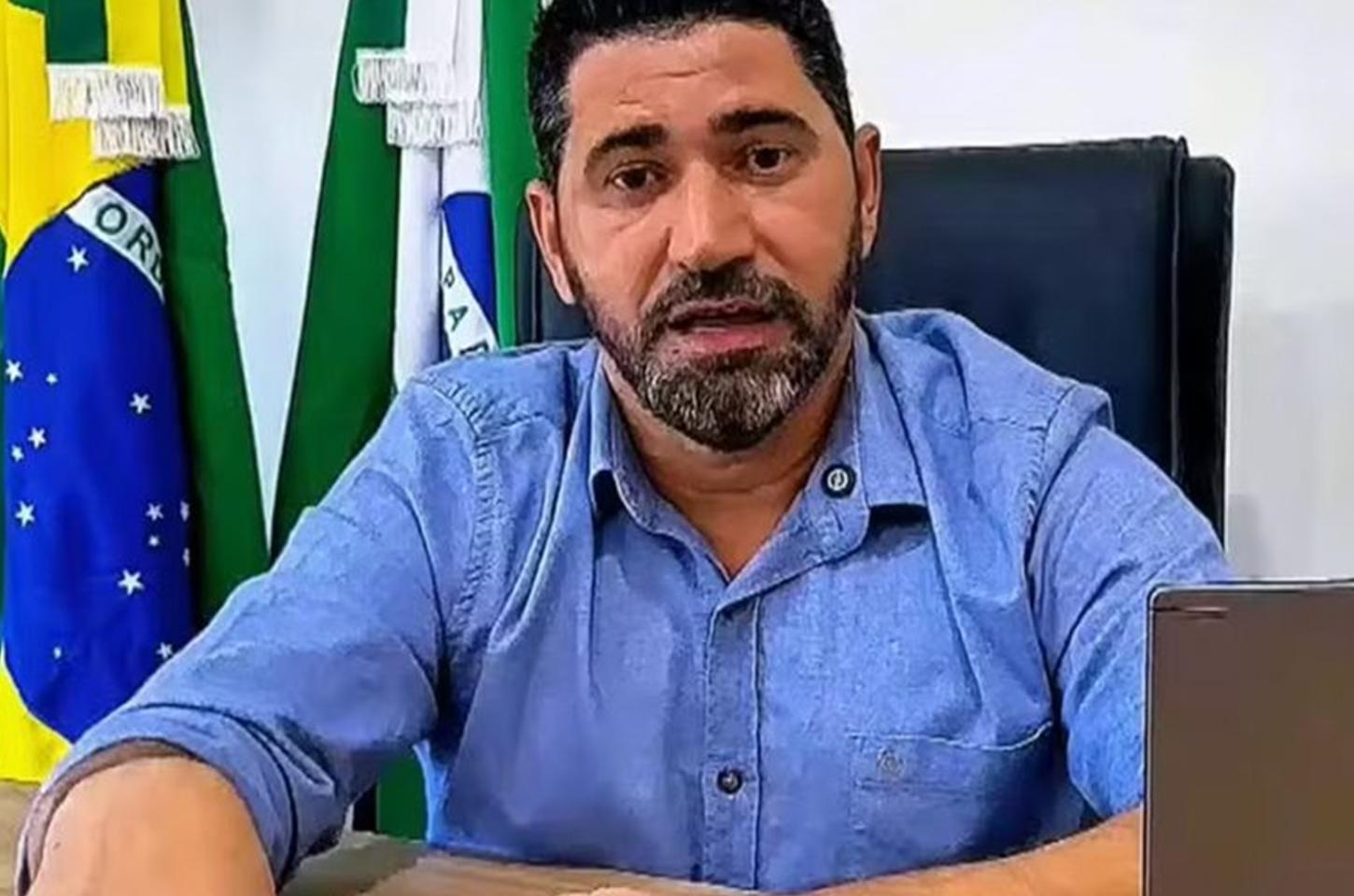 Prefeito de Floresta é preso após ser flagrado com carro clonado em Maringá